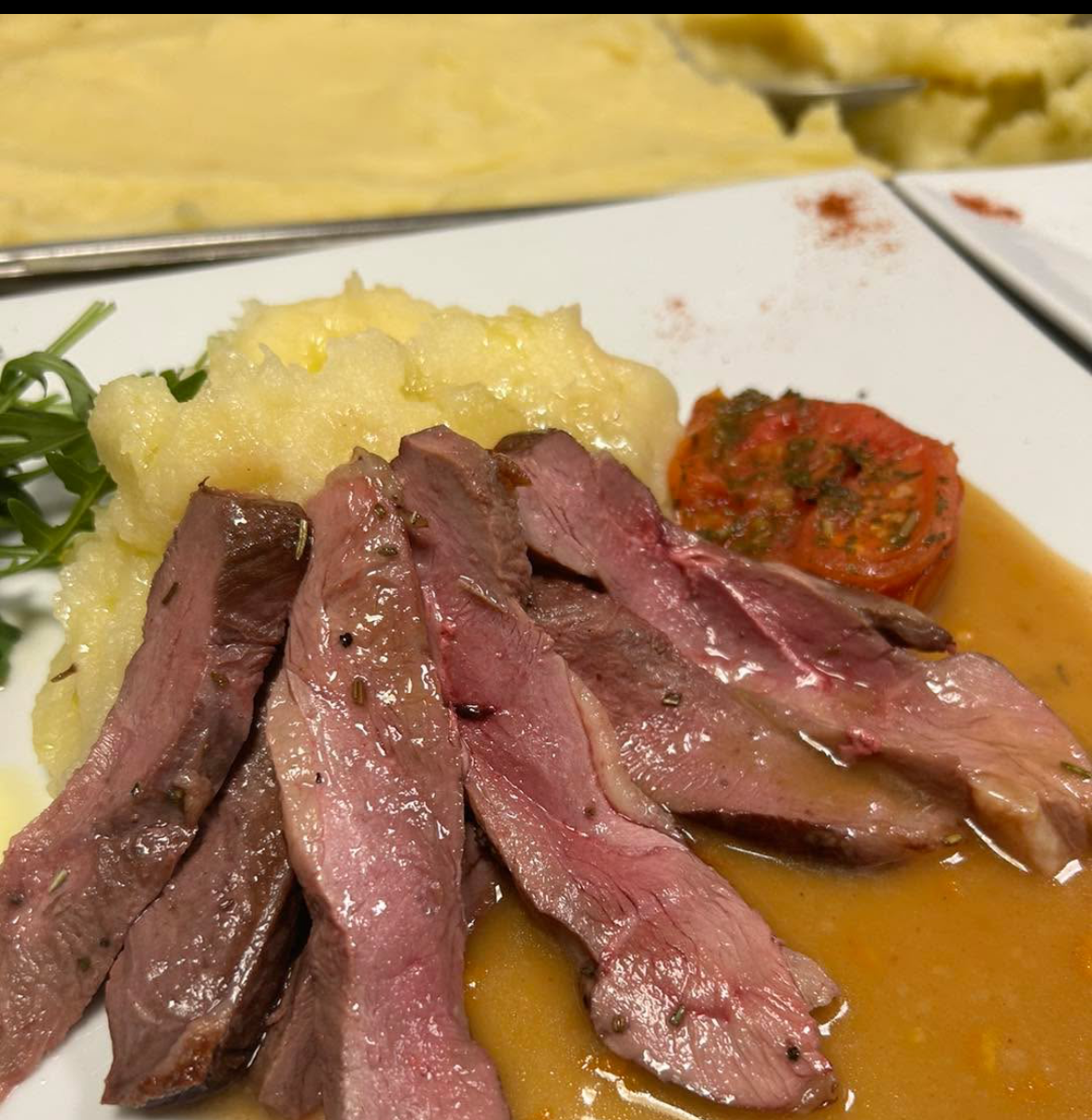 Traiteur avec menu complet pour Baptême  ou Anniversaire par le traiteur La Tapenade à Brignoles