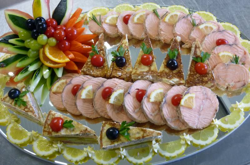 Traiteur avec buffet pour Baptême ou Anniversaire par le traiteur La Tapenade  Brignoles