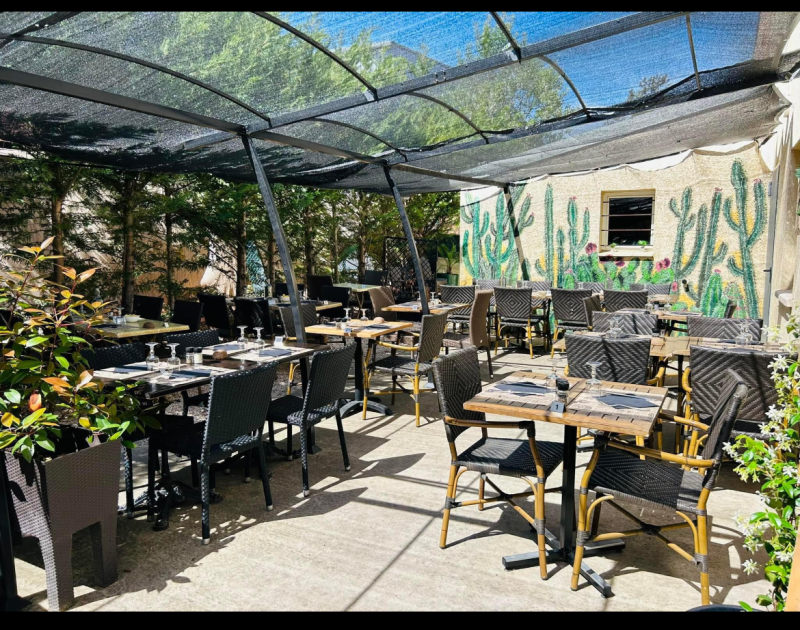 Le restaurant La Tapenade à Brignoles 40 rue de la Bruyere ZAC Nicopolis Zone E 83170 BRIGNOLES